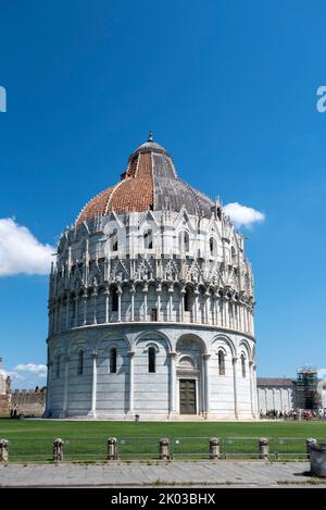 Baptistery von San Giovanni auf der Piazza dei Miracoli, Pisa, Toskana, Italien Stockfoto