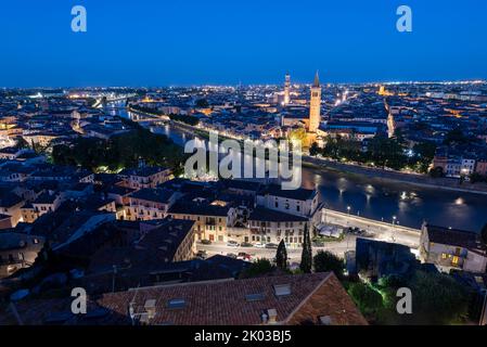 Blick auf Verona, Basilica di Sant' Anastasia, ca. 1290, Italienische Gotik, Etsch, Verona, Venetien, Italien Stockfoto