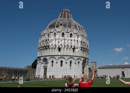 Baptistery von San Giovanni auf der Piazza dei Miracoli, Pisa, Toskana, Italien Stockfoto