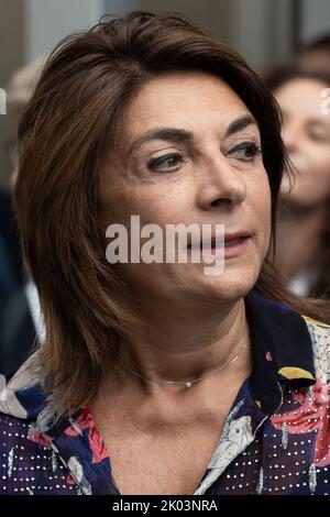 Marseille, Frankreich. 09. September 2022. Martine Vassal, Präsidentin der Metropole Aix-Marseille-Provence, bei ihrem Besuch. Die Ehefrau des Präsidenten der Französischen Republik, Frau Brigitte Macron, eröffnete in Marseille die neue Kinderaufnahmestelle für gefährdete Kinder (UAPED), die Kindern ein sicheres Umfeld für Gespräche und Betreuung bieten soll. Dieser Dienst ist in die Notaufnahme der Kinder des Krankenhauses La Timone in Marseille integriert. Kredit: SOPA Images Limited/Alamy Live Nachrichten Stockfoto