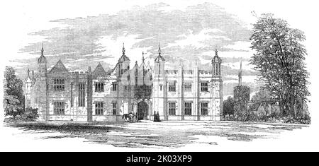 Hengrave Hall, Suffolk, der Sitz von Sir Thomas R. Gage, Bart, 1854. Haus gebaut zwischen 1525 und 1538. „Hengrave, der Sitz von Sir Thomas Rookwoode Gage... ist ein edles und einzigartiges Beispiel des „herrschaftlichen umkämpften Herrenhauses“ zur Zeit der Tudor-Dynastie... durch die Entfernung des äußeren Hofes im siebzehnten Jahrhundert, Und später von einer Masse von Gebäuden auf der Ost- und Nordseite des Herrenhauses wurde das Haus mindestens um ein Drittel von seiner ursprünglichen Größe reduziert. Die Südfront, das Torhaus und der innere Hof, aus feinem Mauerwerk, umkämpfte, mit dem Erker der Halle, ar Stockfoto