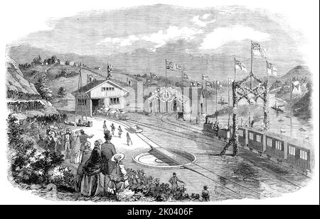 Die Norwegische Fernbahn - Bahnhof Eisvold [Eidsvoll], 1854. Die Strecke ist zweiundvierzig Meilen lang und verbindet die Hauptstadt Christiania mit dem Mjosen [MJ&#xf8;sa] See, der... durch Dampfgarer... die bevölkerungsreichsten ...Bezirke in Verbindung mit der Küste gebracht hat; Von denen sie bisher, in Folge der Schwierigkeit der internen Kommunikation, wurden...ausgeschlossen...Was zuerst fällt der Reisende auf die bergige Charakter des Bodens, ist die Undurchführbarkeit des Baus einer Eisenbahn...die größte Geschicklichkeit wurde benötigt, um die Schwierigkeiten zu überwinden, während die Stockfoto