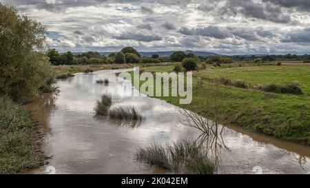 Am Ufer des Flusses Adur Stockfoto