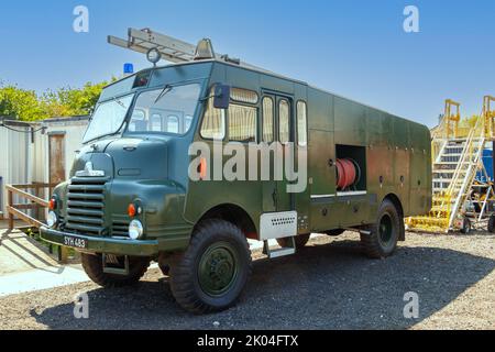 Bedford RLHZ Selbstfahrende Pumpe Green Goddess Feuerwehrmotor gebaut 1953 und 1956 SYH 483 im North East Land Sea & Air Museum Stockfoto