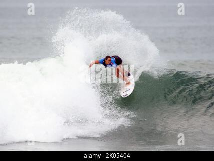 San Clemente, Kalifornien, USA. 8. September 2022. JOHANNE DEFAY aus Frankreich im Einsatz beim Rip Curl WSL Finale in Lower Trestles, San Clemente. (Bild: © Jon Gaede/ZUMA Press Wire) Bild: ZUMA Press, Inc./Alamy Live News Stockfoto