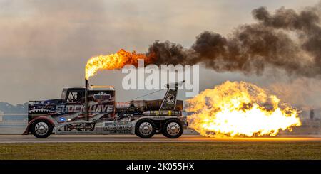 Der unglaubliche Chris Darnell bei der Stuart Air Show Stockfoto