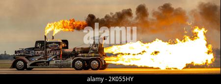 Der unglaubliche Chris Darnell bei der Stuart Air Show Stockfoto