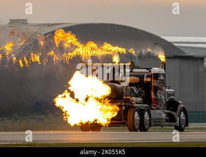 Der unglaubliche Chris Darnell bei der Stuart Air Show Stockfoto