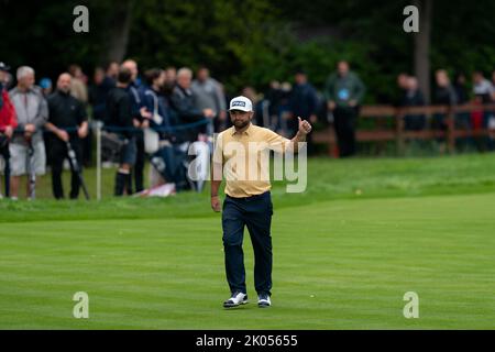 Virginia Water, Großbritannien. 08. September 2022. Andy Sullivan (eng) nähert sich dem 18. Green während der BMW PGA Championship 2022 Tag 1 im Wentworth Club, Virginia Water, Großbritannien, 8.. September 2022 (Foto von Richard Washbrooke/News Images) in Virginia Water, Großbritannien am 9/8/2022. (Foto von Richard Washbrooke/News Images/Sipa USA) Quelle: SIPA USA/Alamy Live News Stockfoto