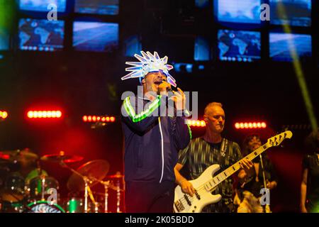 Malaga, Spanien. 09. September 2022. Der Sänger von Jamiroquai Jay Kay tritt während eines Konzerts des Andalucia Big Festivals von Mad Cool in Malaga auf.Es ist das erste Mal, dass die Organisation Mad Cool ein Festival in Malaga veranstaltet. (Foto von Francis Gonzalez/SOPA Images/Sipa USA) Quelle: SIPA USA/Alamy Live News Stockfoto