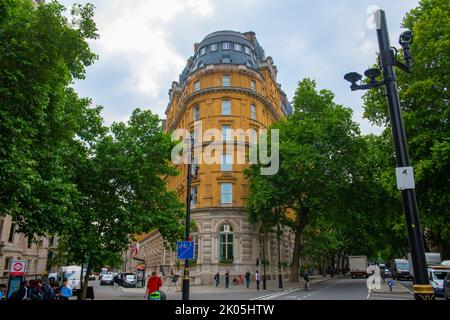 Corinthia Hotel am Whitehall Place und Northumberland Avenue in der Stadt Westminster in London, England, Großbritannien. Stockfoto