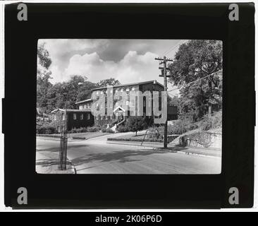 Fabrik nach Renovierung, Bronx, New York, c1920. Der Hauptsitz der Bronx Parkway-Kommission wurde nach dem Umbau aus einer Fabrik hergestellt. Stockfoto