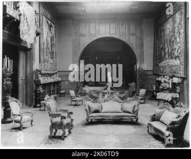 Innenräume des John R. McLean House, 1500 I St., N.W., Washington, D.C. - Musikraum vom Treppenhaus, ca. 1907. Stockfoto