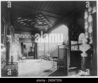 Prunkvolle Innenräume des Chandler Hale House, 1001 16. St., N.W., Washington, D.C., mit Klavier, Kaminen und porzellanzettchen, c1900. Stockfoto