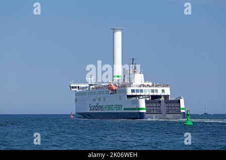 Scandlines Hybrid Ferry, Ostsee, Hanse Sail, Warnemünde, Rostock, Mecklenburg-Vorpommern, Deutschland Stockfoto