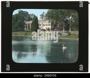 „Thornedale“, Oakleigh Thorne House, Millbrook, New York, 1919. Hausarchitektur: Federal Revival House erbaut 1849, mit späteren Ergänzungen. Landschaft: Helen Stafford (Mrs Oakleigh) Thorne, von 1908. Sonstiges: Oakleigh Thorne war W.O.S. Thorne. Stockfoto