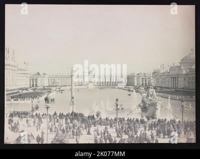 Weltausstellung in Kolumbien, 1893. Das Foto zeigt Springbrunnen und das Grand Basin mit Ausstellungsgebäuden auf der World's Columbian Exposition, Chicago, Illinois. Stockfoto