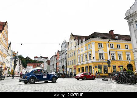 13. 08. 2022, Olympische Rallye 72, 1972, 50. Anniversary Revival 2022, Autorennen, Rallye, Oldtimer, Landshut, VW Käfer und Porsche 911 Stockfoto