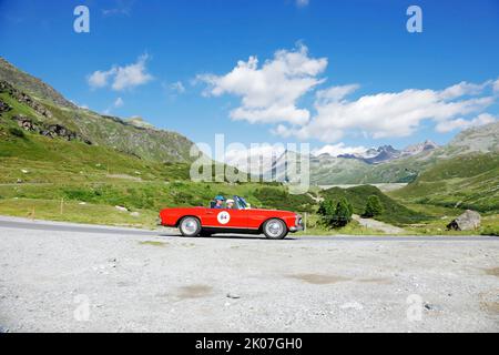 Oldtimer-Rallye Silvretta Classic 2022, Mercedes Benz 230 SL, Baujahr 1964, Silvretta Hochalpenstraße, Montafon, Vorarlberg, Österreich Stockfoto