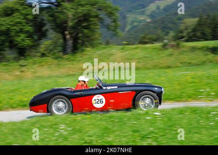 Oldtimer-Rallye Ennstal Classic 2022, Zuglast Austin Healey 3000 MK III, Baujahr 1962, Steiermark, Österreich Stockfoto