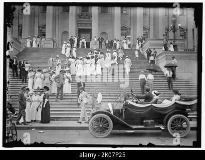 Menschen auf der Capitol Steps, zwischen 1913 und 1918. Stockfoto