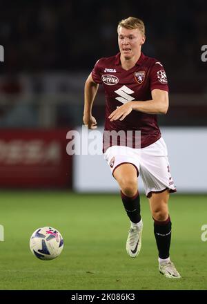 Turin, Italien, 5.. September 2022. Per Schuurs vom FC Turin beim Spiel der Serie A im Stadio Grande Torino, Turin. Bildnachweis sollte lauten: Jonathan Moscrop / Sportimage Stockfoto