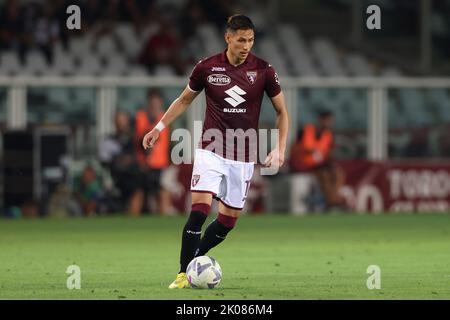 Turin, Italien, 5.. September 2022. Sasa Lukic vom FC Turin während des Spiels der Serie A im Stadio Grande Torino, Turin. Bildnachweis sollte lauten: Jonathan Moscrop / Sportimage Stockfoto