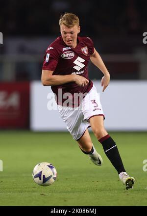 Turin, Italien, 5.. September 2022. Per Schuurs vom FC Turin beim Spiel der Serie A im Stadio Grande Torino, Turin. Bildnachweis sollte lauten: Jonathan Moscrop / Sportimage Stockfoto