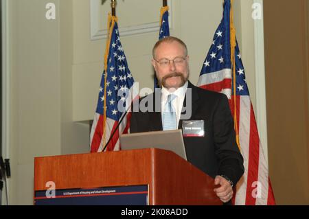 Housing Summit – vom HUD gesponserter Gipfel zum Thema Wohnen, „Partnering for Responsible Policy“, im Mandarin Hotel, Washington, D.C. Thema des Housing Summit: HUD-gesponserter Wohnungsbaugipfel „Partnering for Responsible Policy“ im Mandarin Hotel, Washington, D.C. Stockfoto
