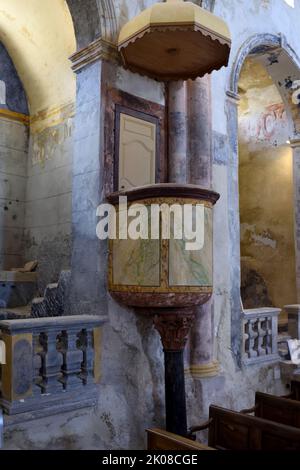 Barocke Kanzel in der romanischen Kirche Nortre Dame Dalidon Oppède le Vieux Luberon Vaucluse aus dem Jahr c16. Provence Frankreich Stockfoto