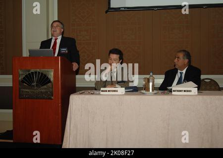 Housing Summit – vom HUD gesponserter Gipfel zum Thema Wohnen, „Partnering for Responsible Policy“, im Mandarin Hotel, Washington, D.C. Thema des Housing Summit: HUD-gesponserter Wohnungsbaugipfel „Partnering for Responsible Policy“ im Mandarin Hotel, Washington, D.C. Stockfoto