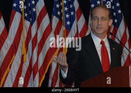 Housing Summit – vom HUD gesponserter Gipfel zum Thema Wohnen, „Partnering for Responsible Policy“, mit Sekretär Steve Preston unter den Rednern im Mandarin Hotel, Washington, D.C. Thema des Housing Summit, der vom HUD gesponserte Gipfel zum Thema Wohnen, „Partnering for Responsible Policy“, mit Sekretär Steve Preston unter den Rednern im Mandarin Hotel, Washington, D.C. Stockfoto