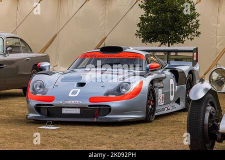 1997 Porsche 911 GT1, Teil der diesjährigen Platinum Collection auf dem Salon Privé 2022 im Schloss Blenheim Stockfoto