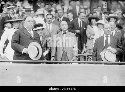 Baseballspiel, Profi - Von Links Nach Rechts: Taft; Mrs. Knox; Sek. P.C. KNOX; Vice President Sherman; Mrs. Taft, linkes Heck of President, 1912. Stockfoto