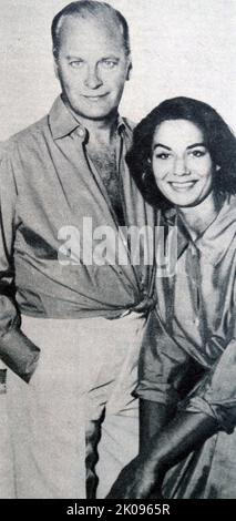 Curt Jurgens und seine Frau Simone Bicheron. Curd Gustav Andreas Gottlieb Franz Jurgens (13. Dezember 1915 - 18. Juni 1982) war ein deutsch-österreichischer Bühnen- und Filmschauspieler. In englischsprachigen Filmen wurde er normalerweise als Curt Jurgens verbucht. Stockfoto