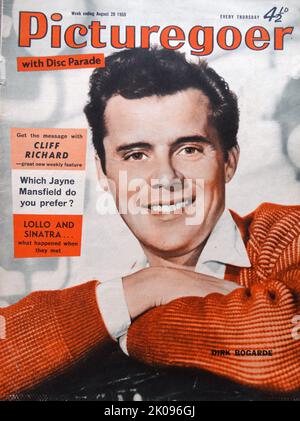 Dirk Bogarde auf dem Titelbild von Picturegoer. Sir Dirk Bogarde (geb. Derek Niven van den Bogaerde; 28. März 1921 - 8. Mai 1999) war ein englischer Schauspieler, Schriftsteller und Drehbuchautor. Zunächst war er Matinee-Idol in Filmen wie Doctor in the House (1954), später agierte er in Art-House-Filmen. In einer zweiten Karriere schrieb er sieben meistverkaufte Bücher mit Memoiren, sechs Romanen und einen Band mit gesammeltem Journalismus. Stockfoto