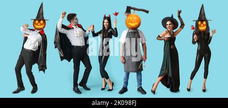 Collage mit Menschen in Halloween Kostümen auf blauem Hintergrund Stockfoto