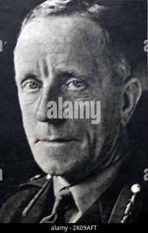 General Sir Walter King Venning GCB CMG CBE MC (17. Januar 1882 - 19. Juni 1964) war ein Offizier und Administrator der britischen Armee, der in beiden Weltkriegen diente. Bekannt für seine hervorragende Arbeit als Verwalter, diente er von 1939 bis 1942 als Quartermaster-General der Streitkräfte und von 1942 bis 1945 als Generaldirektor der British Supply Mission in Washington, D.C.. Stockfoto