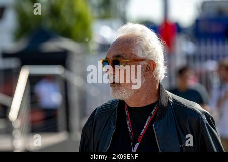 Monza, Italien, 10.. September 2022, Flavio Briatore beim Qualifying, Runde 16 der Formel-1-Meisterschaft 2022. Kredit: Michael Potts/Alamy Live Nachrichten Stockfoto