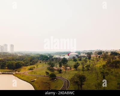 9. September 2022, Campo Grande, Mato Grosso do Sul, Brasilien: Luftaufnahme des Parque das NaçÃµes IndÃ-genas und des Bioparque Pantanal, in Campo Grande, in der Hauptstadt von Mato Grosso do Sul (Bild: © Rafael Henrique/SOPA Images via ZUMA Press Wire) Stockfoto