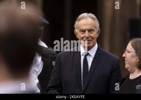London, Großbritannien. 11. September 2022. Der ehemalige Premierminister Tony Blair spricht vor einer Sitzung des Beitrittsrates im St. James's Palace in London am Samstag, dem 10. September 2022. Foto vom britischen Verteidigungsminister/UPI Quelle: UPI/Alamy Live News Stockfoto