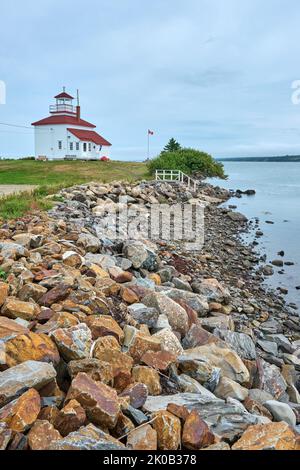 Gilbert's Cove Lighthouse wurde 1904 erbaut und befindet sich am Gilbert's Point auf der Ostseite der St. Mary's Bay. Stockfoto