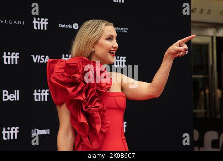 Toronto, Kanada. 10. September 2022. Kate Hudson nimmt an der Premiere von „Glass Onion: A Knives Out Mystery“ während des Toronto International Film Festival 2022 im Princess of Wales Theatre am 10. September 2022 in Toronto, Ontario, Teil. Foto: PICJER/imageSPACE/Sipa USA Kredit: SIPA USA/Alamy Live News Stockfoto