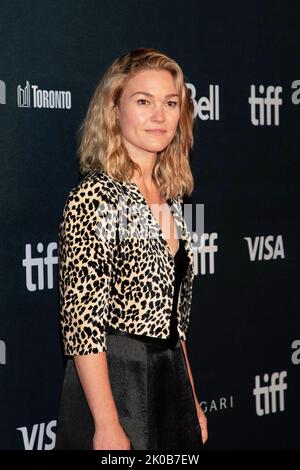 Toronto, Kanada. 09. September 2022. Julia Stiles nimmt an der Premiere von 'Butcher's Crossing' des Toronto International Film Festival 2022 in der Roy Thomson Hall am 09. September 2022 in Toronto, Ontario, Teil. Foto: PICJER/imageSPACE Kredit: Imagespace/Alamy Live News Stockfoto