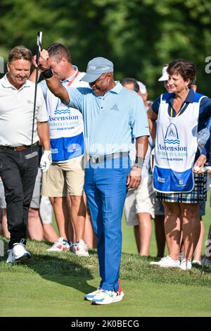 Jennings, Missouri, USA . 10. September 2022: Ozzie Smith von den St. Louis Cardinals stellt seinen Putt während der Legends Charity Challenge am zweiten Tag des Ascension Charity Classic auf dem Norwood Hills Country Club in Jennings, MO, an.Richard Ulreich/CSM Credit: CAL Sport Media/Alamy Live News Stockfoto
