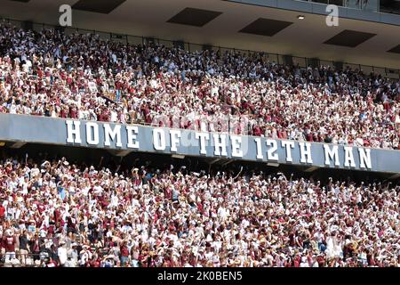 College Station, TX, USA. 10. September 2022. Eine allgemeine Ansicht der Fans auf dem Kyle Field während eines College-Fußballspiels zwischen Texas A&M und Appalachian State am 10. September. 2022 in College Station, Texas. Nicht rangierte Appalachian State Unreed No. 6 Texas A&M 17-14. (Bild: © Scott Coleman/ZUMA Press Wire) Stockfoto