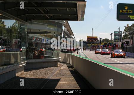 Monza, Italien. 10. September 2022. Atmosphäre während 2022 Formel 1 Pirelli Gran Premio d'Italia - großer Preis von Italien - freies Training und Qualifying, Formel 1 Meisterschaft in Monza, Italien, September 10 2022 Quelle: Independent Photo Agency/Alamy Live News Stockfoto