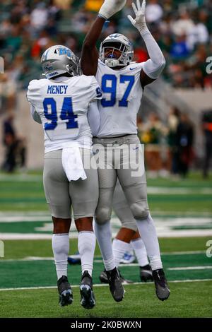 10. September 2022: Middle Tennessee Blue Raiders Defensive End Quindarius Dunnigan (97) feiert einen Sack mit seinem Teamkollegen Middle Tennessee Blue Raiders Defensive End Ralph Mency (94) im Fußballspiel zwischen Colorado State und Middle Tennessee im Canvas Stadium in Fort Collins, CO. MTSU rollte auf der Straße zu einem 34-0 Führung aus und hielt an, um 34-19 zu gewinnen. Derek Regensburger/CSM. Quelle: Cal Sport Media/Alamy Live News Stockfoto