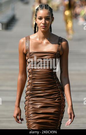 New Yoork, Vereinigte Staaten. 09. September 2022. BRONX UND BANCO SS23 starten während der New York Fashion Week am 2022. September - New York, USA. 09/09/2022 Credit: dpa/Alamy Live News Stockfoto