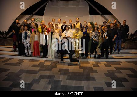 Julian Weigend, Jedermann, Jenny Löffler, Buhlschaft, Wolfgang Bahro, Teufel, Eva Habermann, Mammon, Markus Majowski, Tod, Marie Zielke, Guter Gesell, Stockfoto